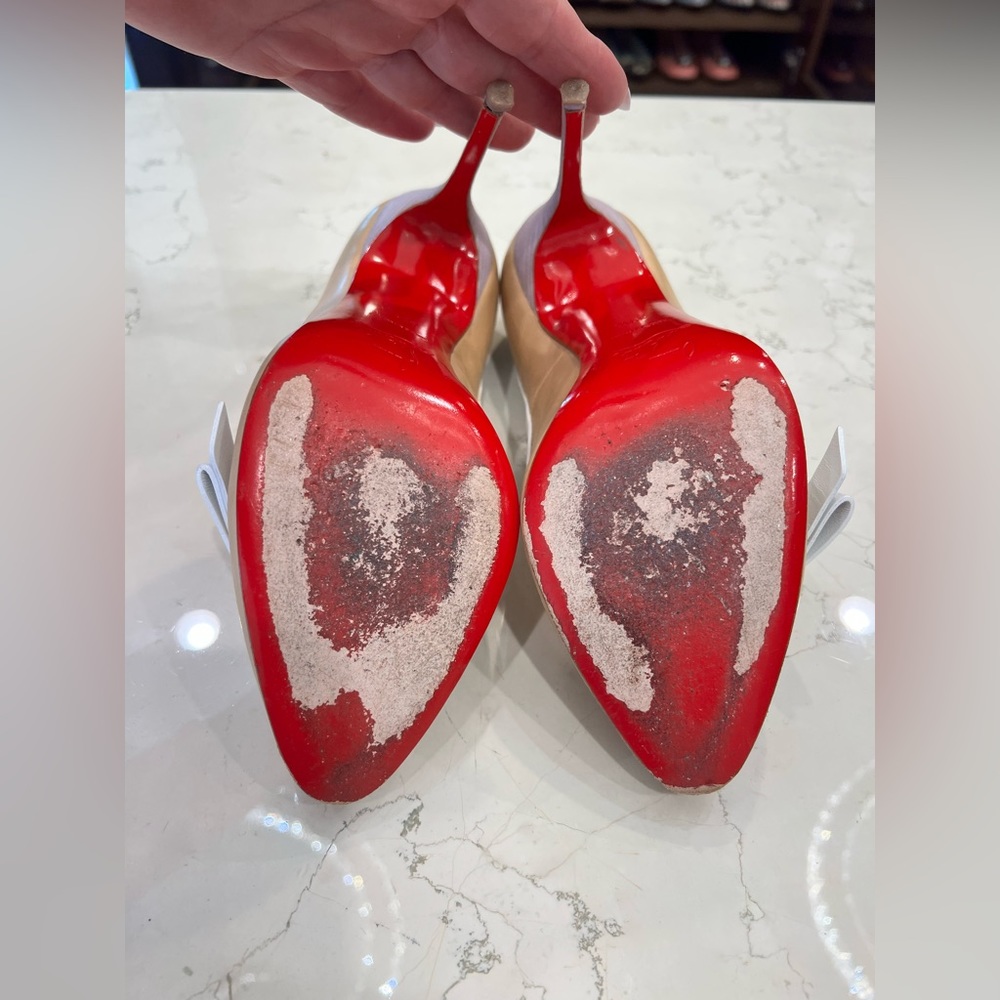 Christian Louboutin, beautiful beige heels with white bow, size 37.5 - Picture 11 of 13